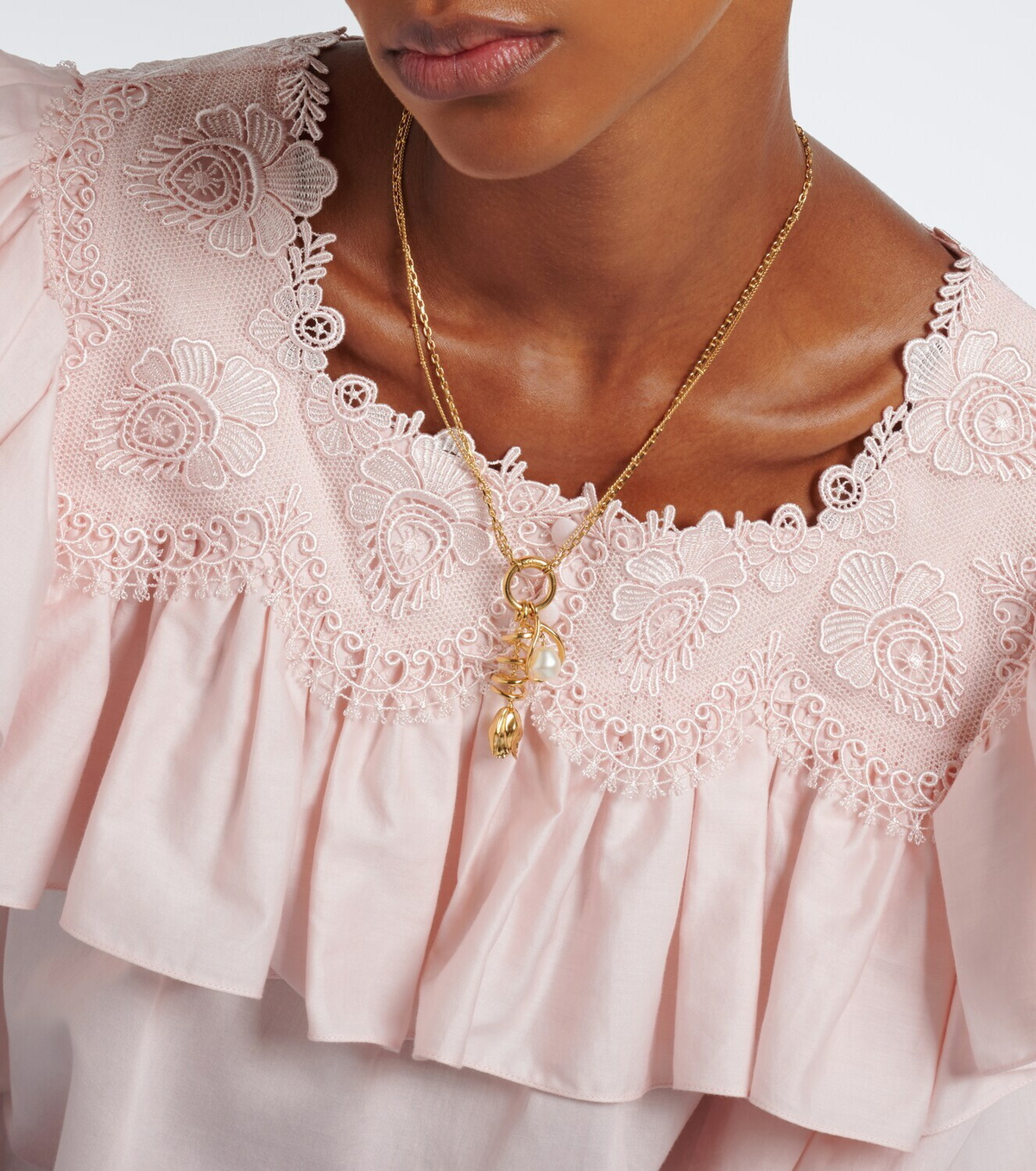 Chloé Chloé embellished pendant necklace
