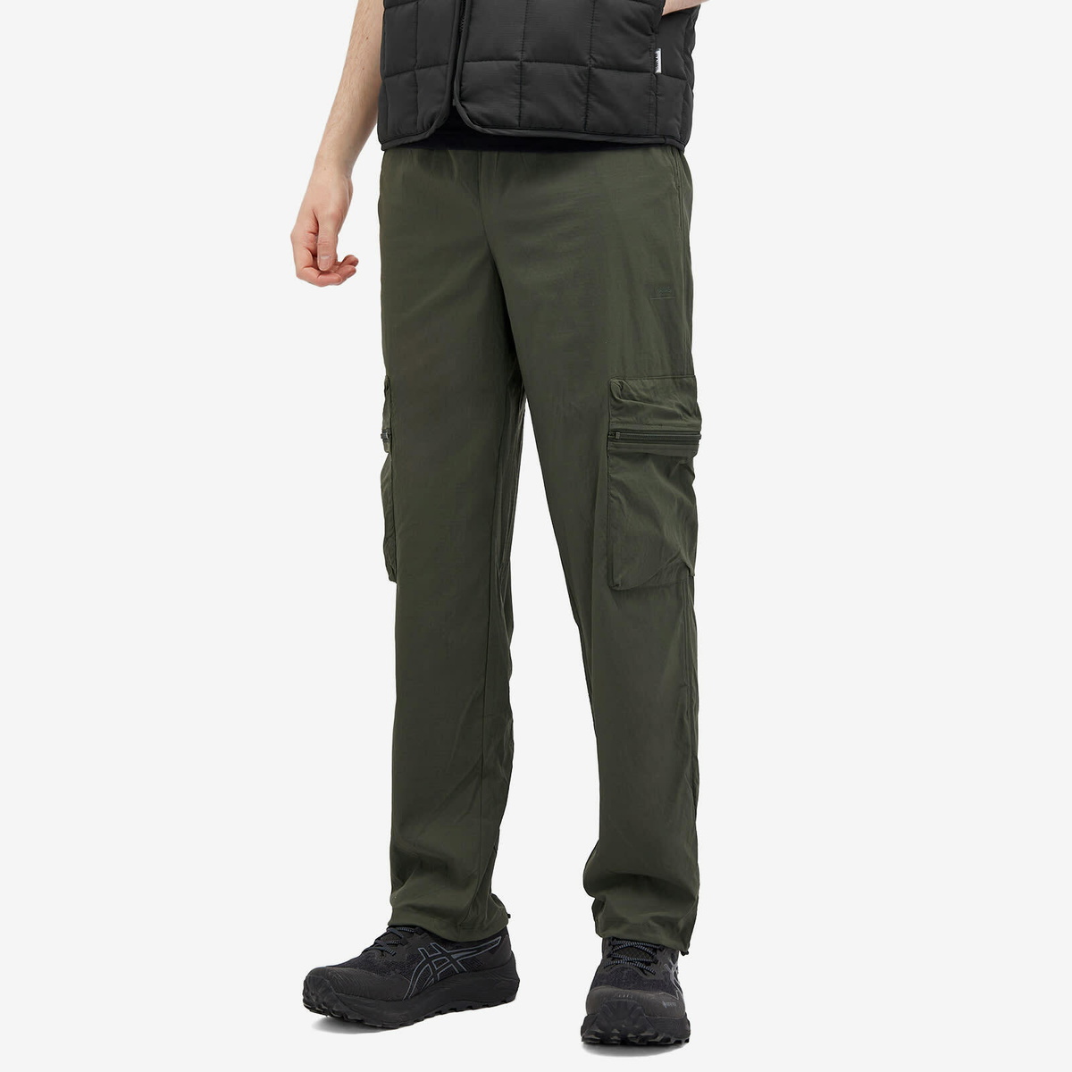 Rains Men's Regular Tomar Trousers in Green