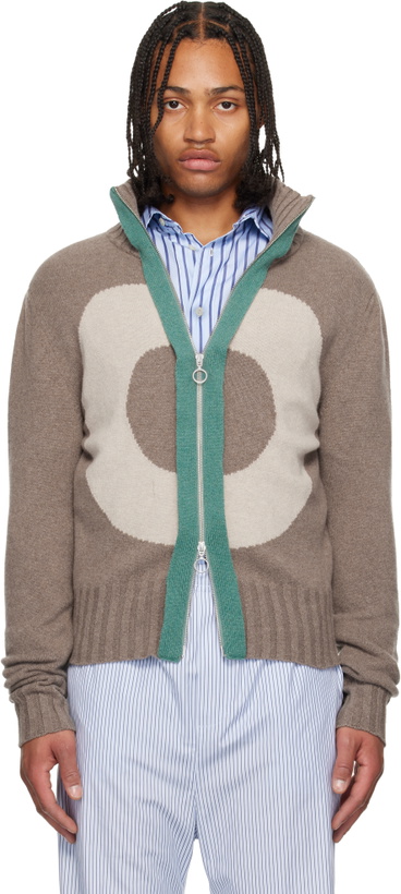 Photo: Edward Cuming Brown Vortex Window Jacket