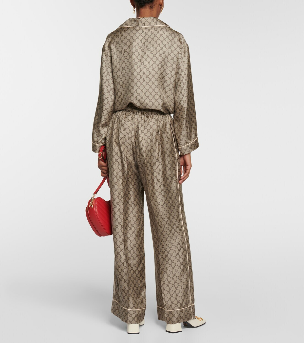 【関税＆送料込み】Gucci Gg Supreme Trousers GG Supreme cotton-blend pants in beige - Gucci | Mytheresa