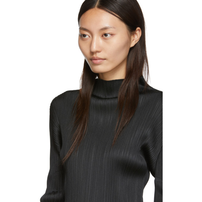 美品✨PLEATS PLEASE 光沢 長袖カットソー クルーネック ブラック 美品✨PLEATS PLEASE 光沢 長袖カットソー クルーネック ブラック