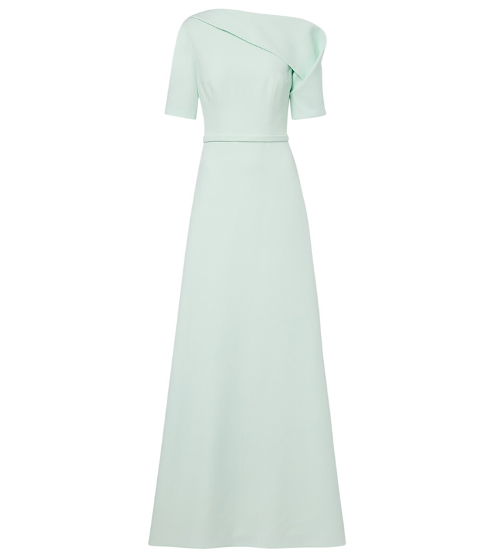 Photo: Safiyaa Stephanie draped crêpe gown