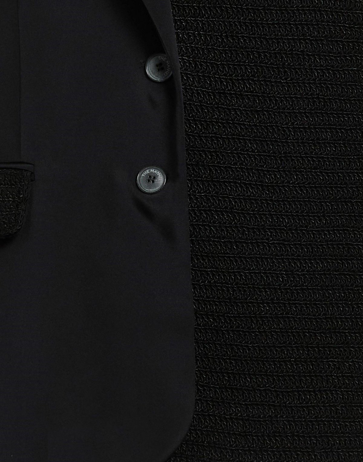 The Mannei Womens Blazer in Black