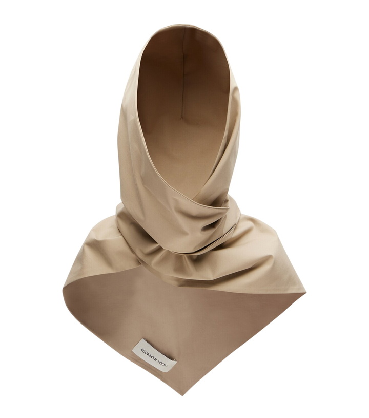 Photo: Nour Hammour Cotton canvas hood