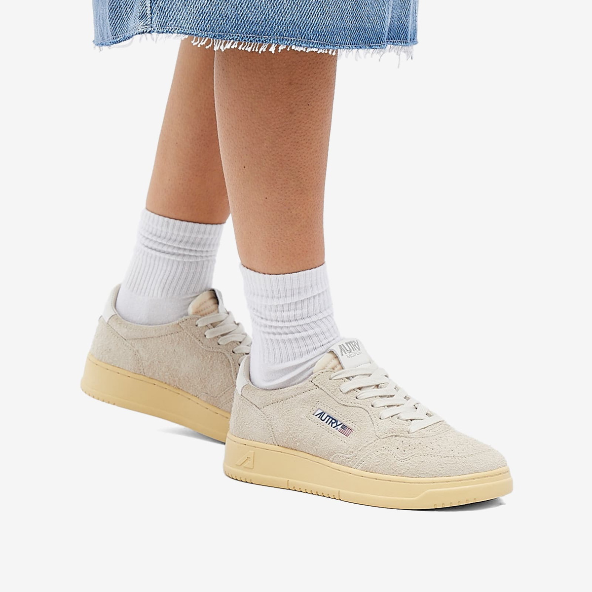 Autry Women's Medalist Low Sneakers in White