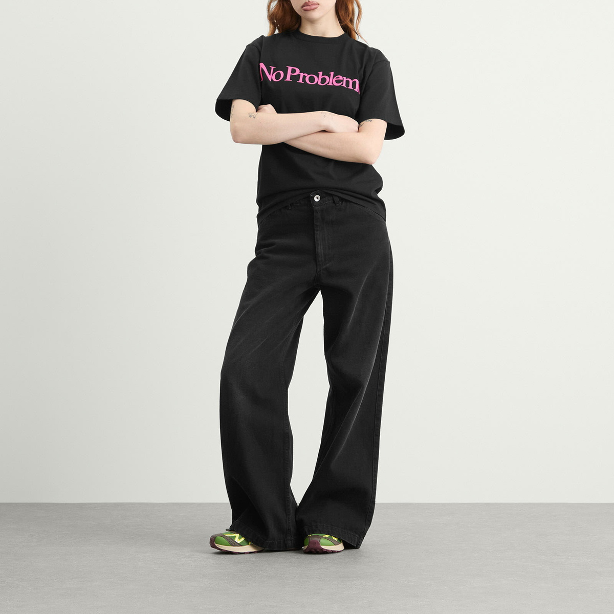 No Problemo Women's T-Shirt in Black