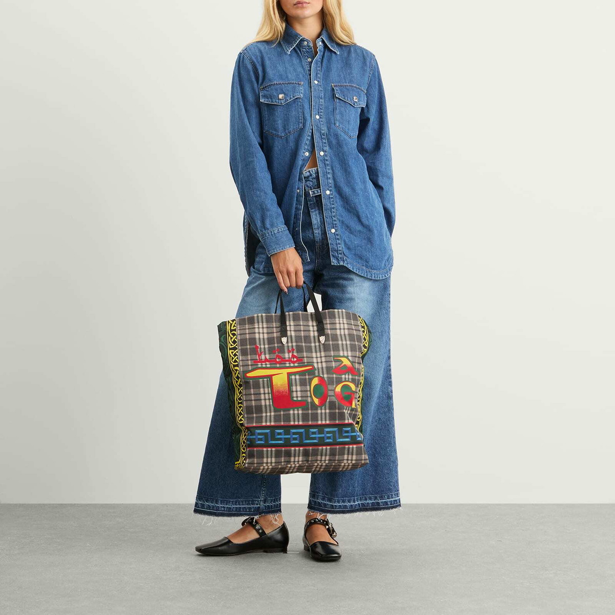 TOGA ARCHIVES Women's Printed Tote Bag in Grey 