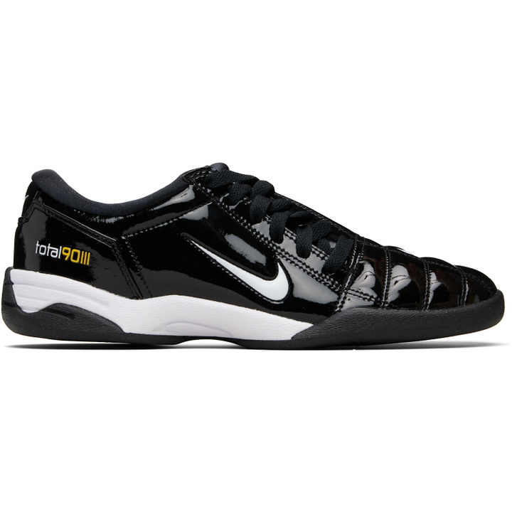 Photo: Nike Black Total 90 Sneakers