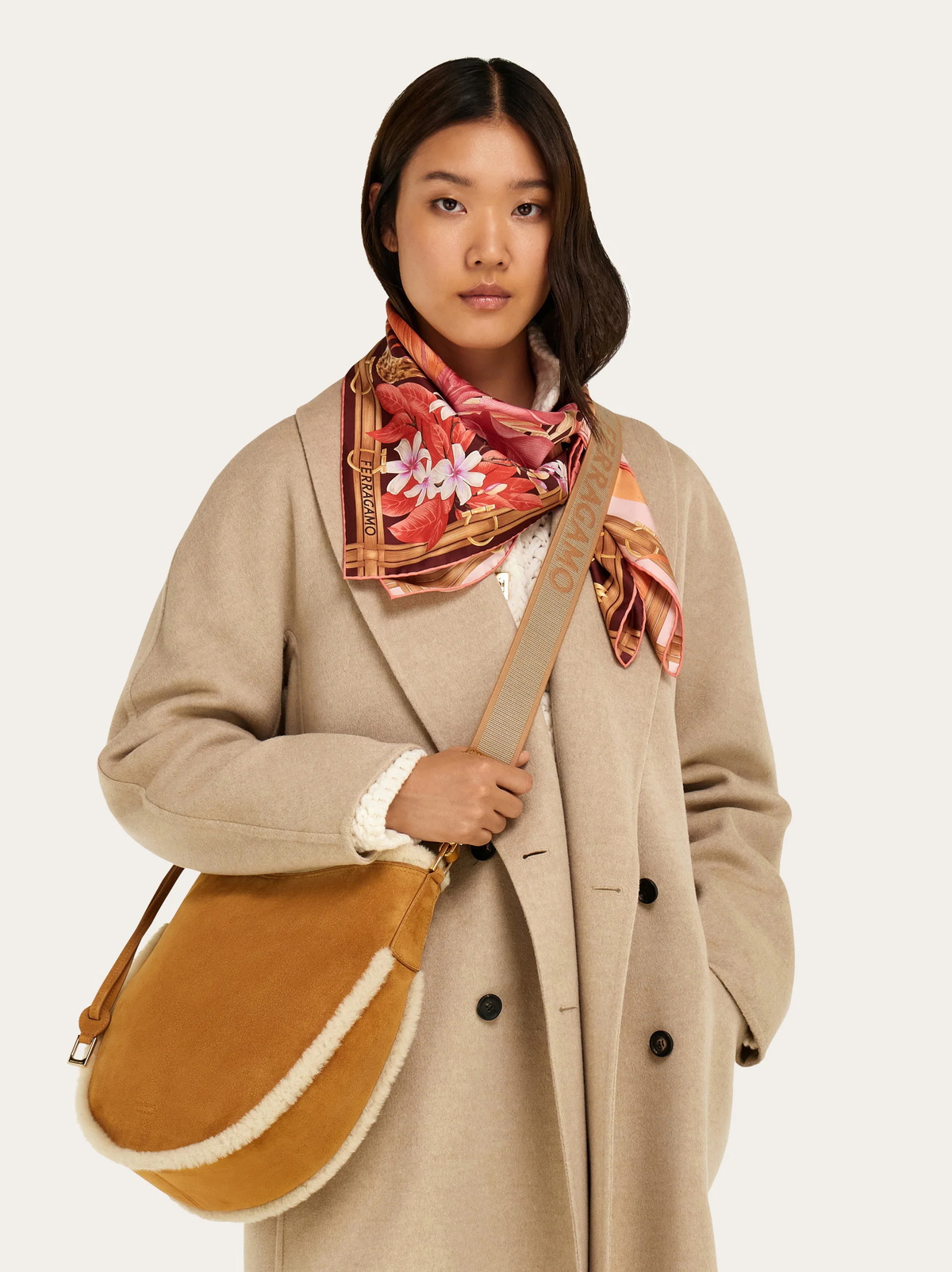 Ferragamo Womens Hobo bag (M) in Brown