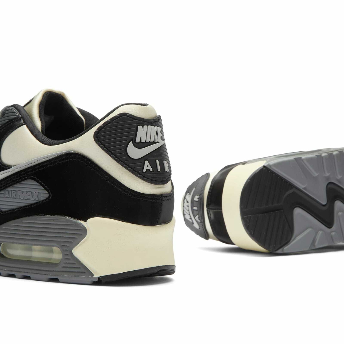 Nike Air Max 90 QS Sneaker in Sail/Lightt Smoke Grey/Black/Coconut Milk
