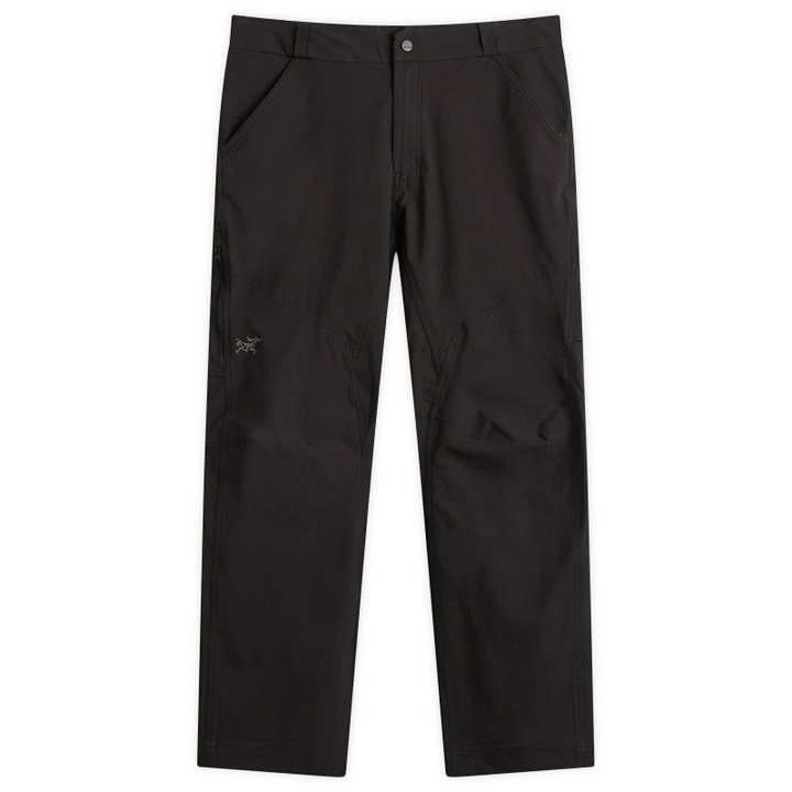 Photo: Arc'teryx Men's Cronin Cotton Trousers in Black