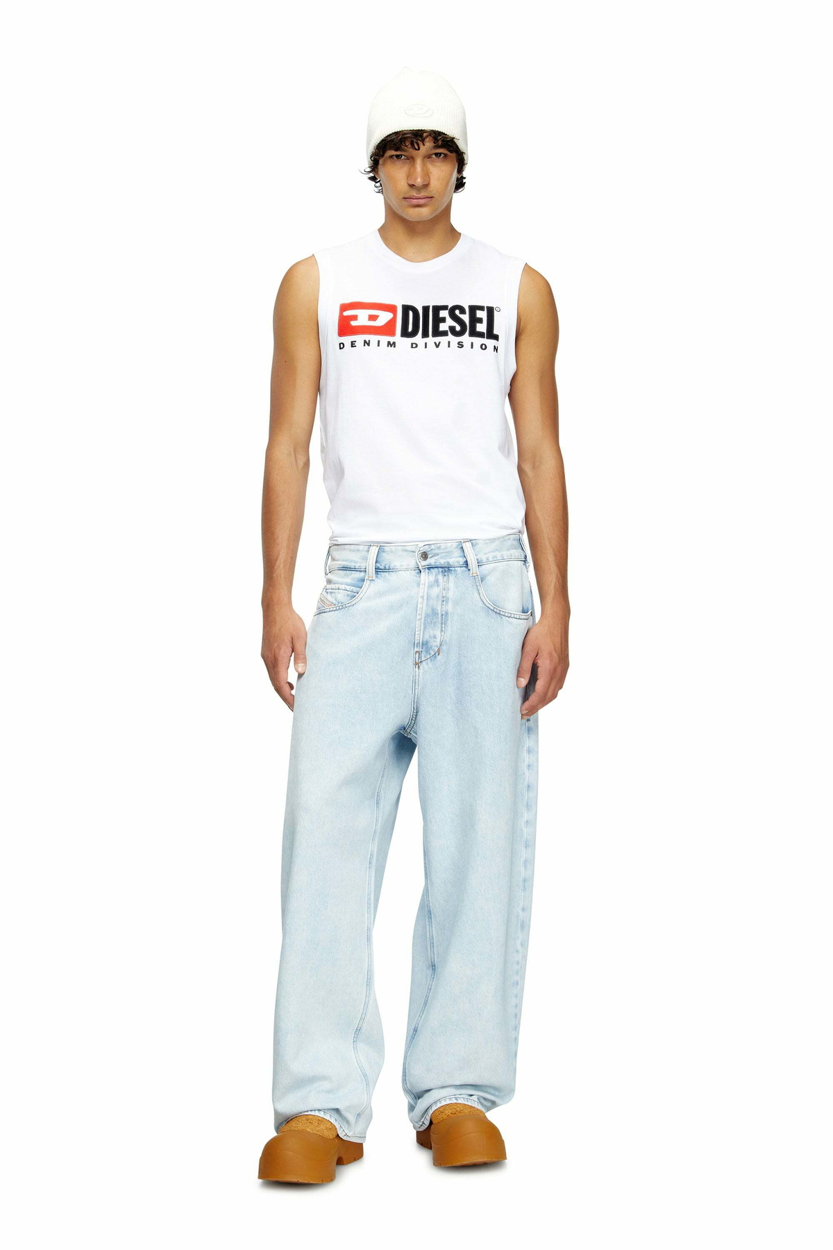 Diesel Relaxed Jeans Regular Waist 1997 D-Enim-M, Light blue, Button fly