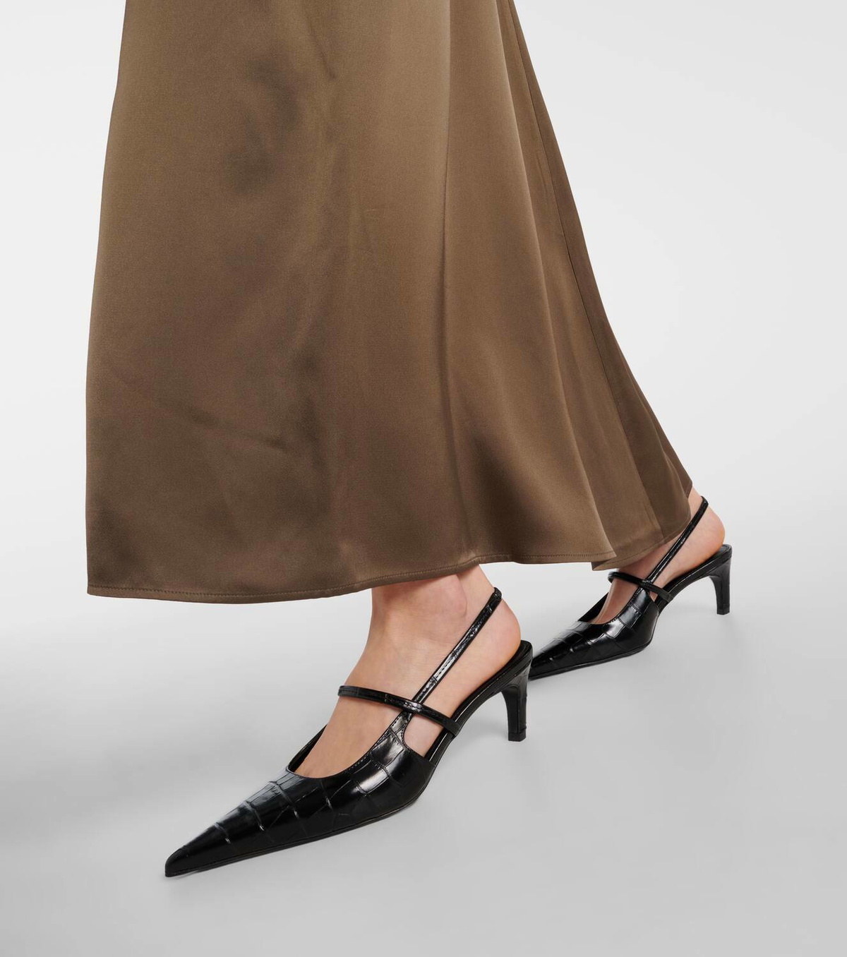 【関税込み】TOTEME ブラック The Peep-Toe スリッパ peep-toe-pump-overhead.