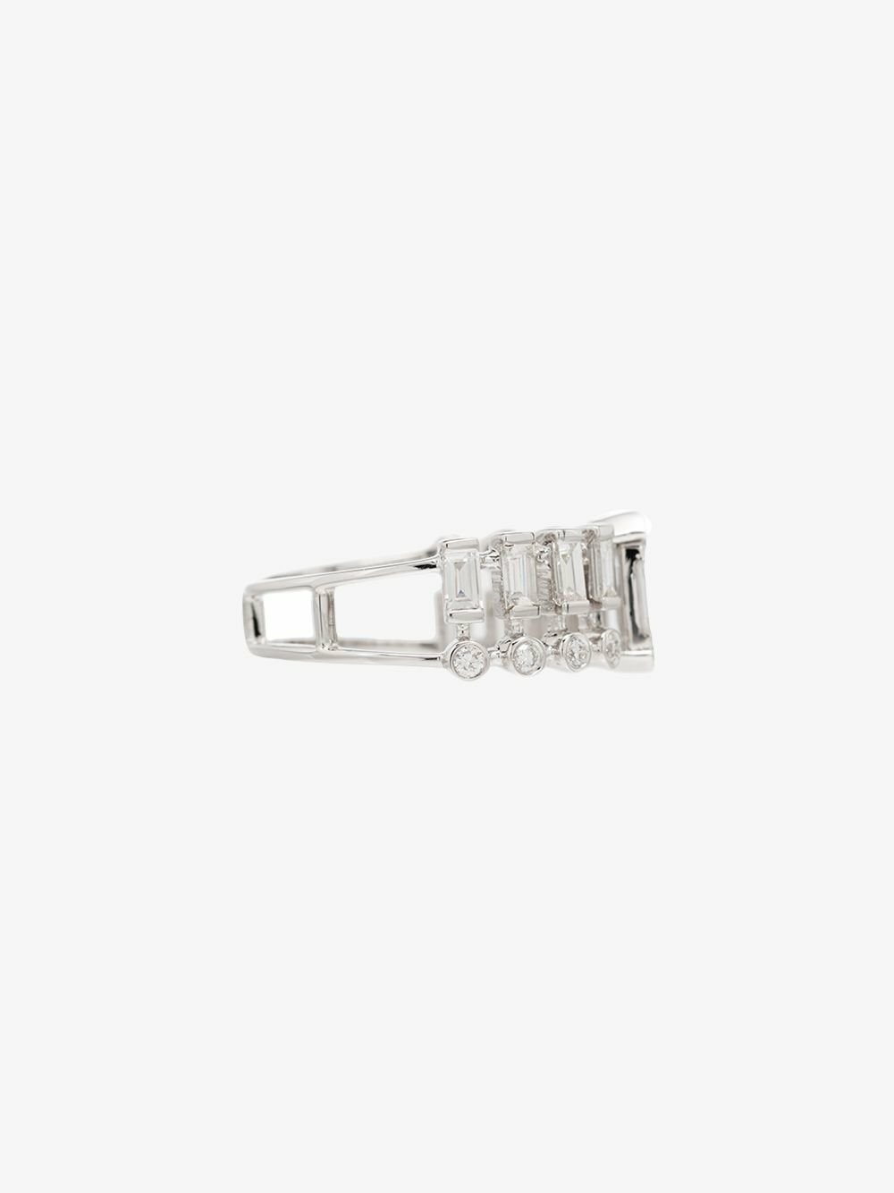 SHAY 18K White Gold Illusion Centre Dot Dash Diamond Ring