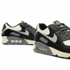 Nike Air Max 90 QS Sneaker in Sail/Lightt Smoke Grey/Black/Coconut Milk