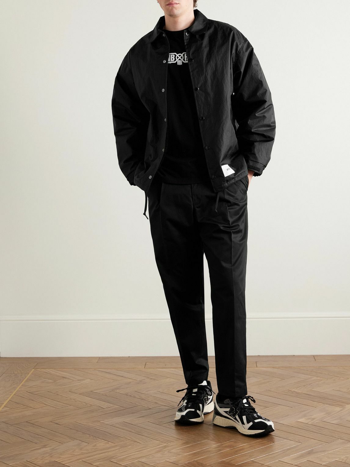 Neighborhood - Tapered Pleated Cotton and Linen-Blend Twill Trousers - Black