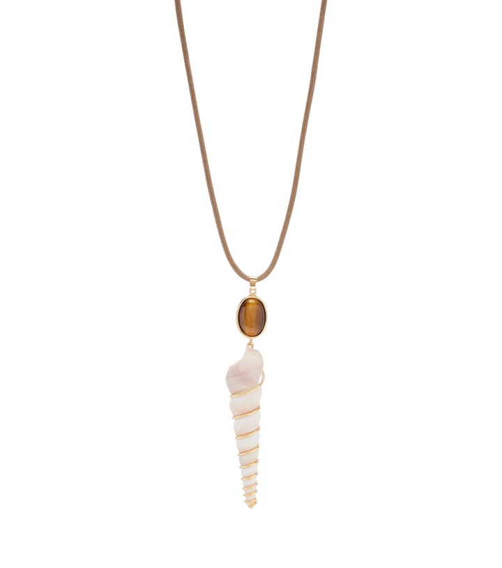 Photo: Jennifer Behr Finley pearl seashell necklace