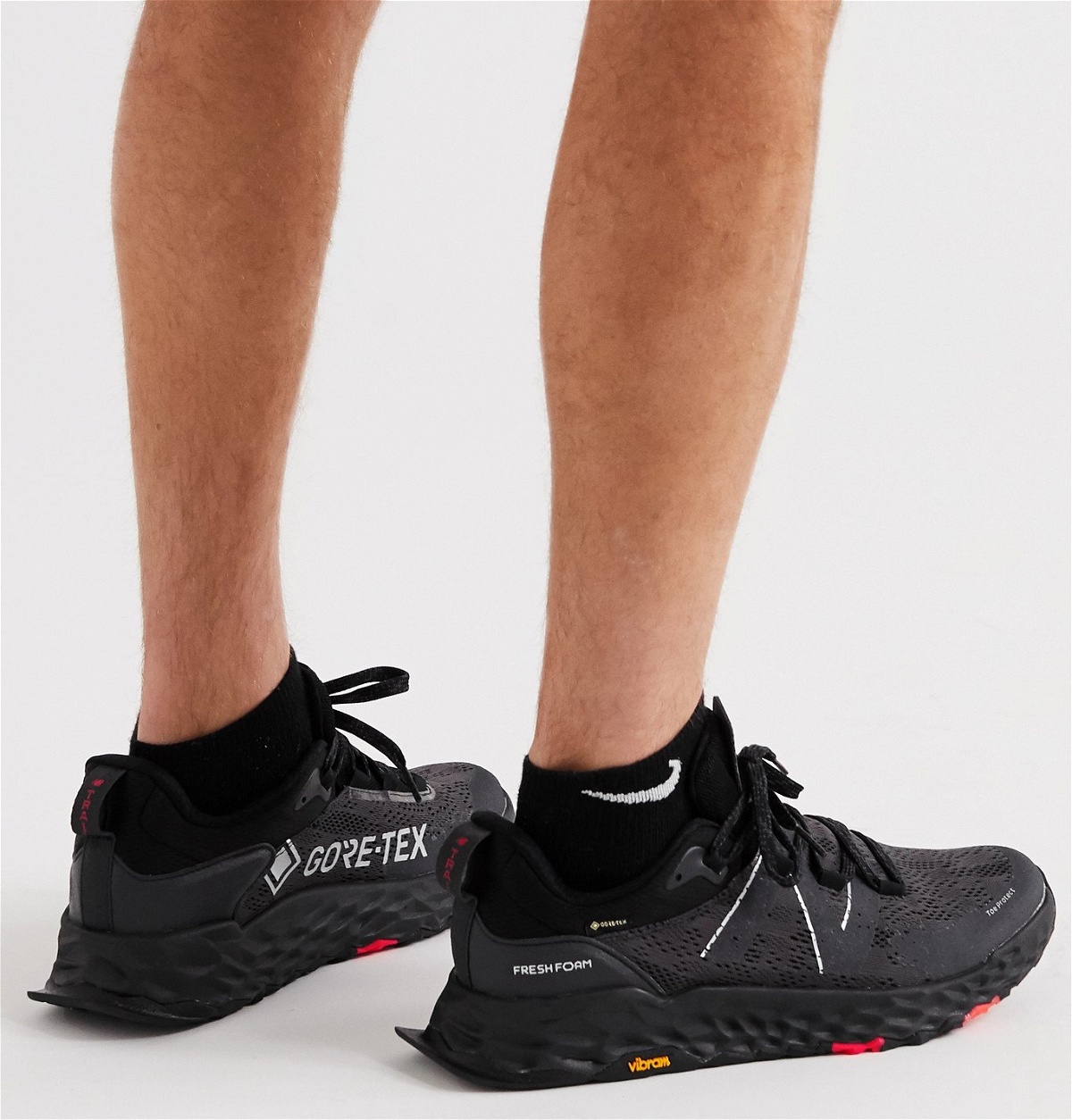New - Hierro GORE-TEX Trail Running Sneakers - Black New Balance