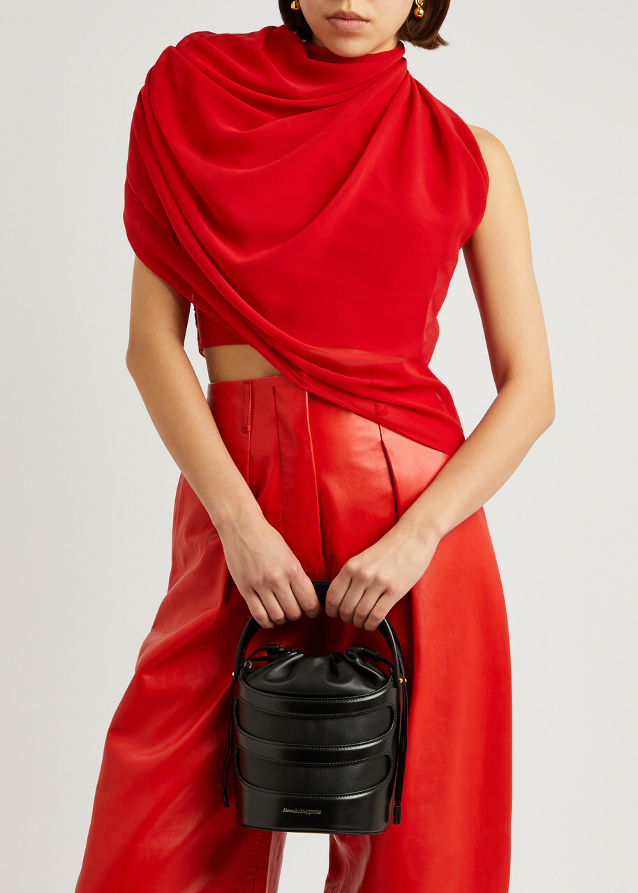 Alexander Mcqueen The Rise Leather Bucket bag - Black - One
