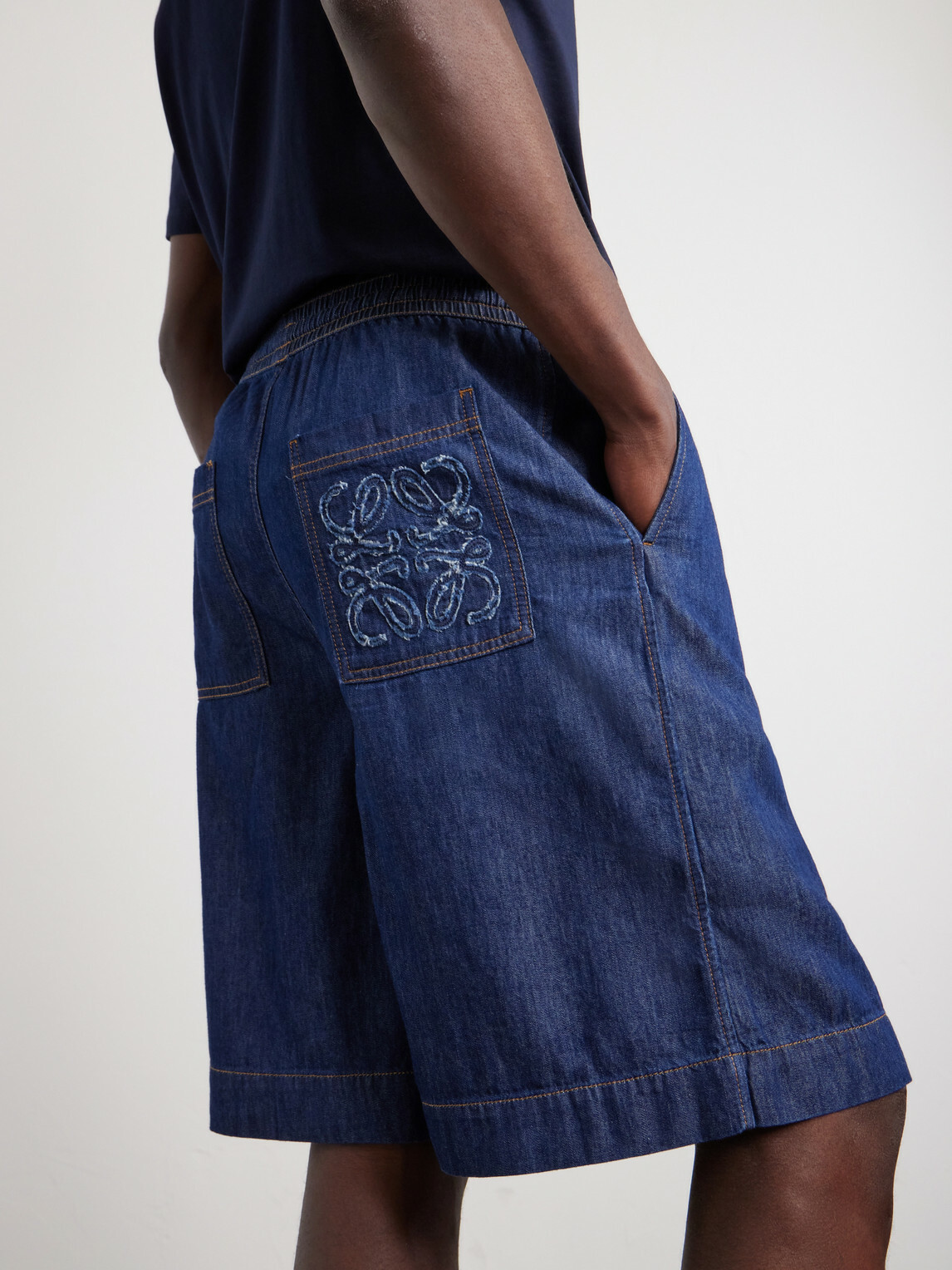 LOEWE - Wide-Leg Anagram-Detailed Cotton-Chambray Drawstring Shorts - Blue