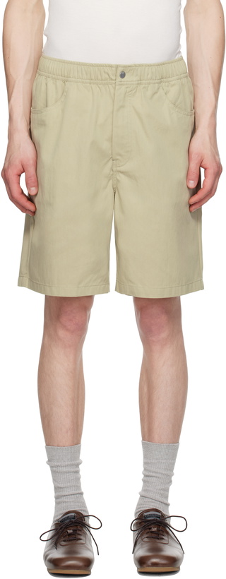 Photo: NORSE PROJECTS Beige Ragnar Fine Broken Twill Shorts