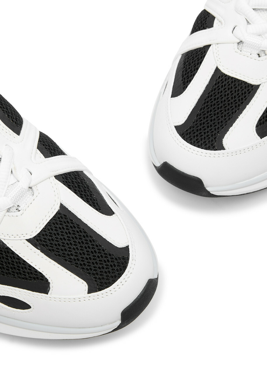 Valentino Vlogo Easyjog Panelled Mesh Sneakers White And Black