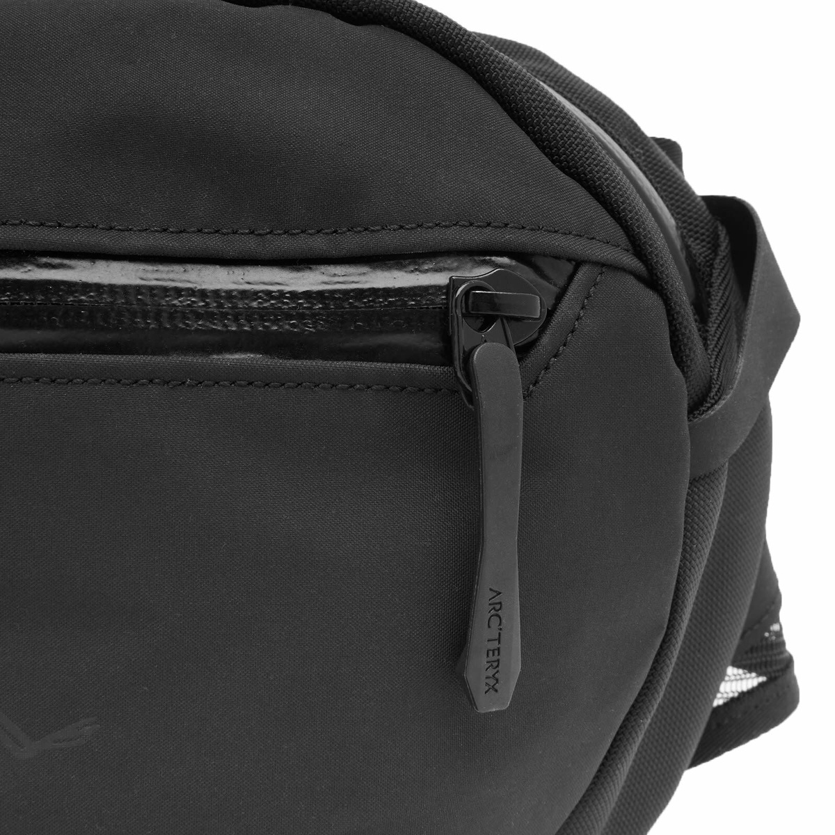 Arc'teryx Arro Waist Pack in Black Ii Arc'teryx