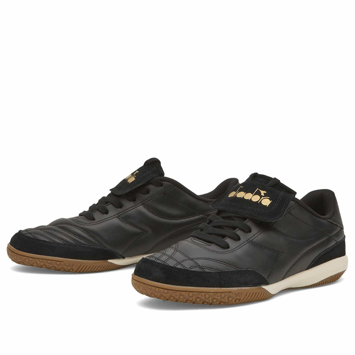 Diadora Men's Gold Indoor Sneaker in Black
