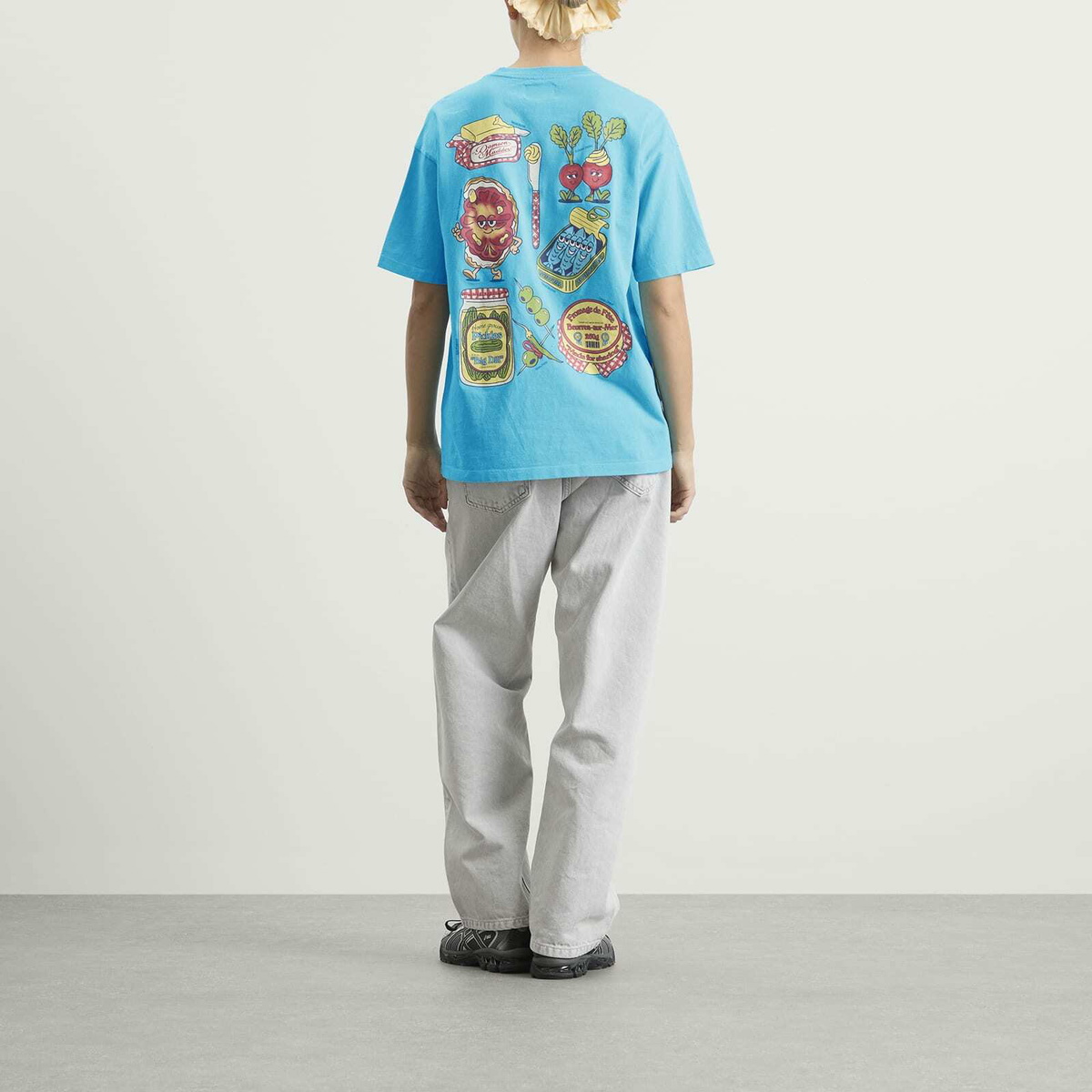 Damson Madder Women's Snack Plate Graphic T-Shirt in Blue