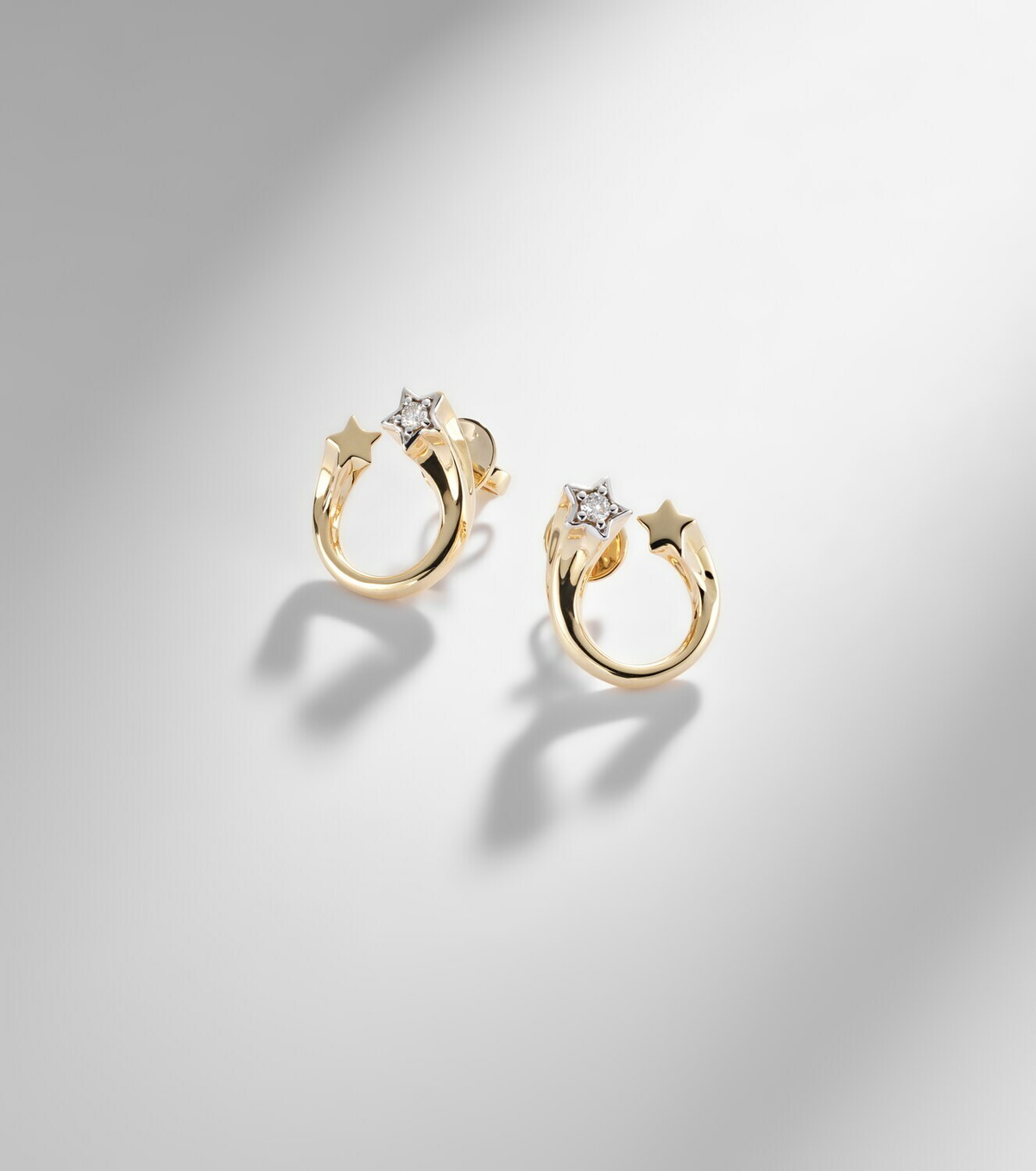 Roxanne First Shooting Star 14kt gold (585/1000) earrings with diamonds