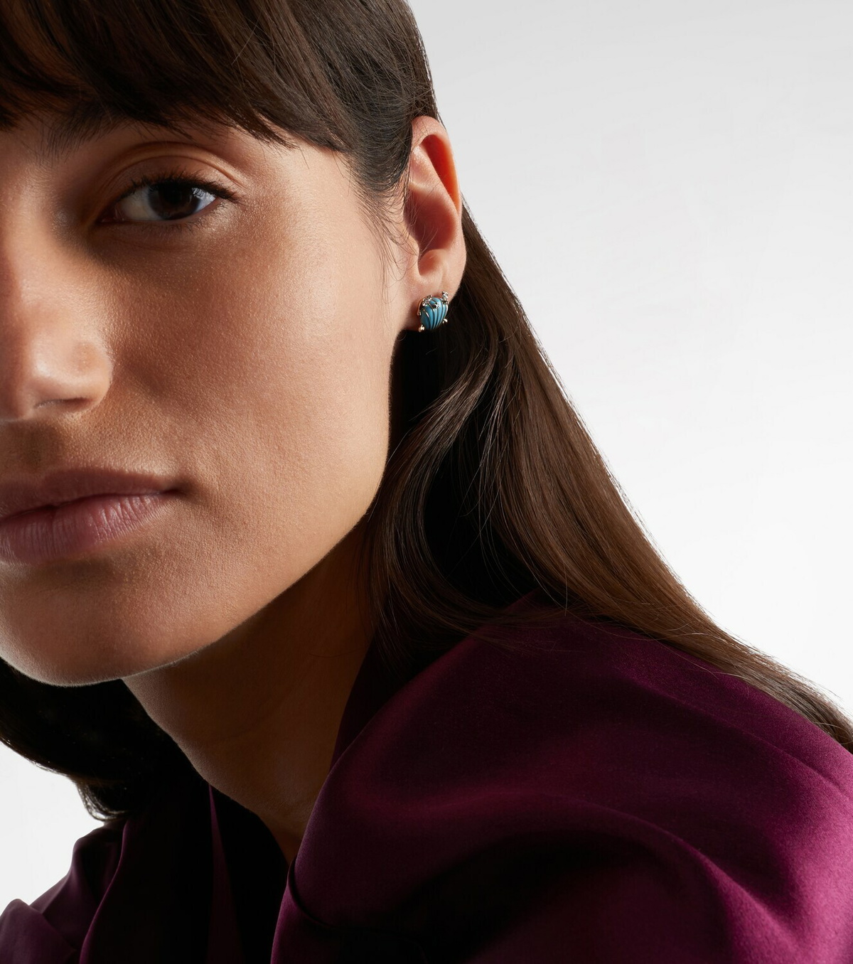 Yvonne Léon Crabe Coquillage 9kt gold earrings with gemstones