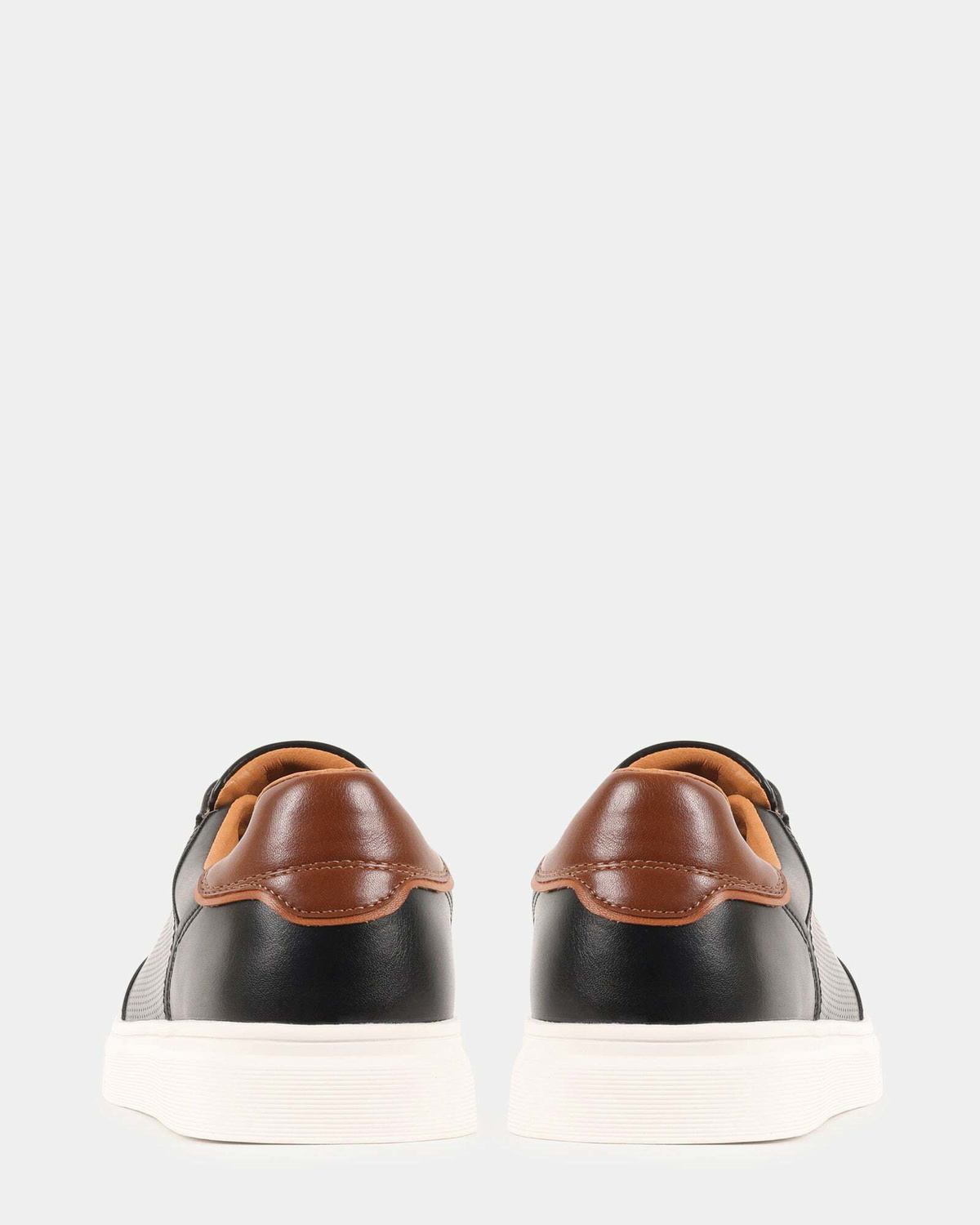 Steve Madden Saylem Sneakers in Black
