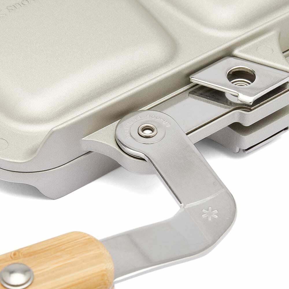 Snow Peak Sandwich Toaster in Silver