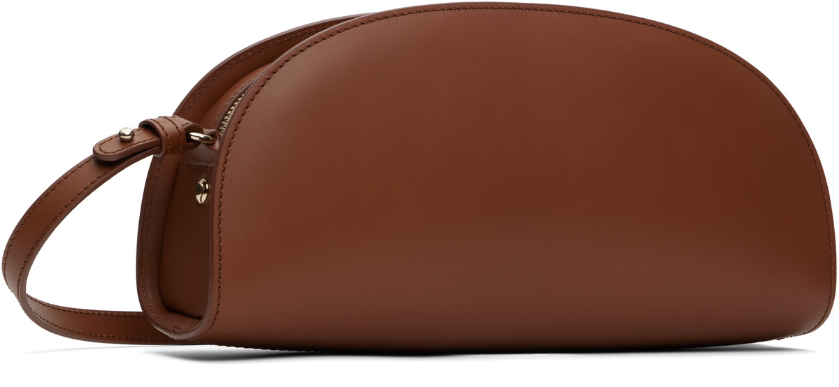 【関税込み】Demi-Lune Card Holder - A.P.C. - Hazelnut - Leat Demi-Lune cardholder | A.P.C.
