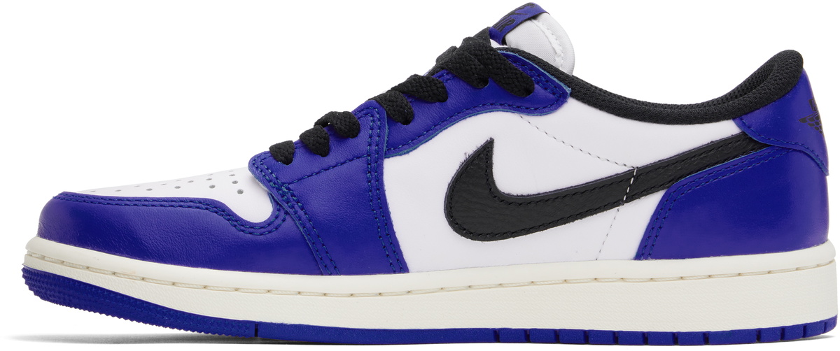 white and navy blue jordan 1