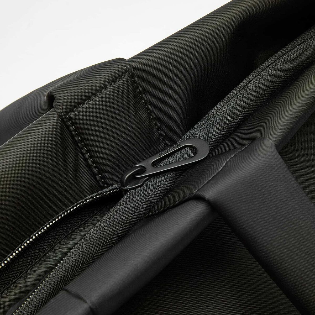 Cote&Ciel Amu Sleek Tote Bag in Black 