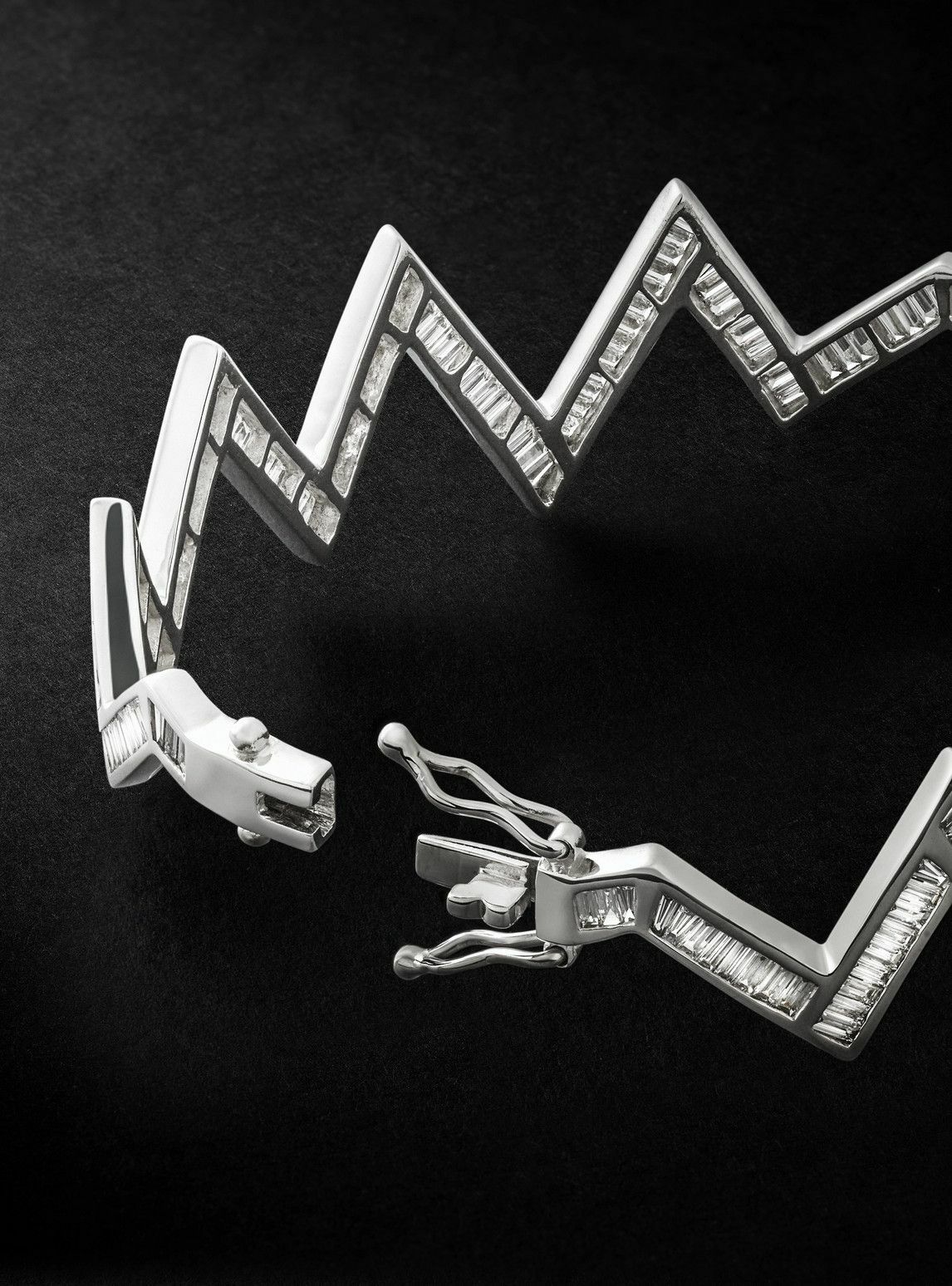 KOLOURS JEWELRY - Zig Zag White Gold Diamond Bracelet - Silver