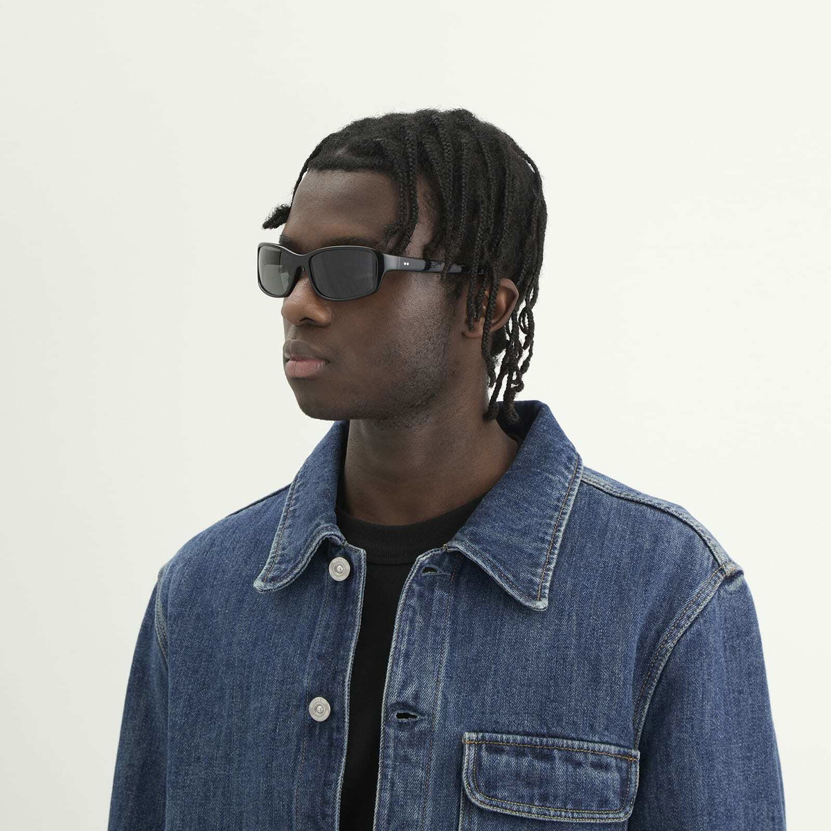 AKILA Jet Sunglasses in Black