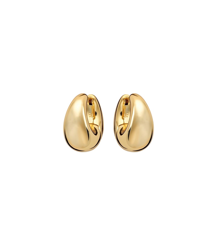 Photo: Jennifer Fisher Dylan gold-plated huggie earrings