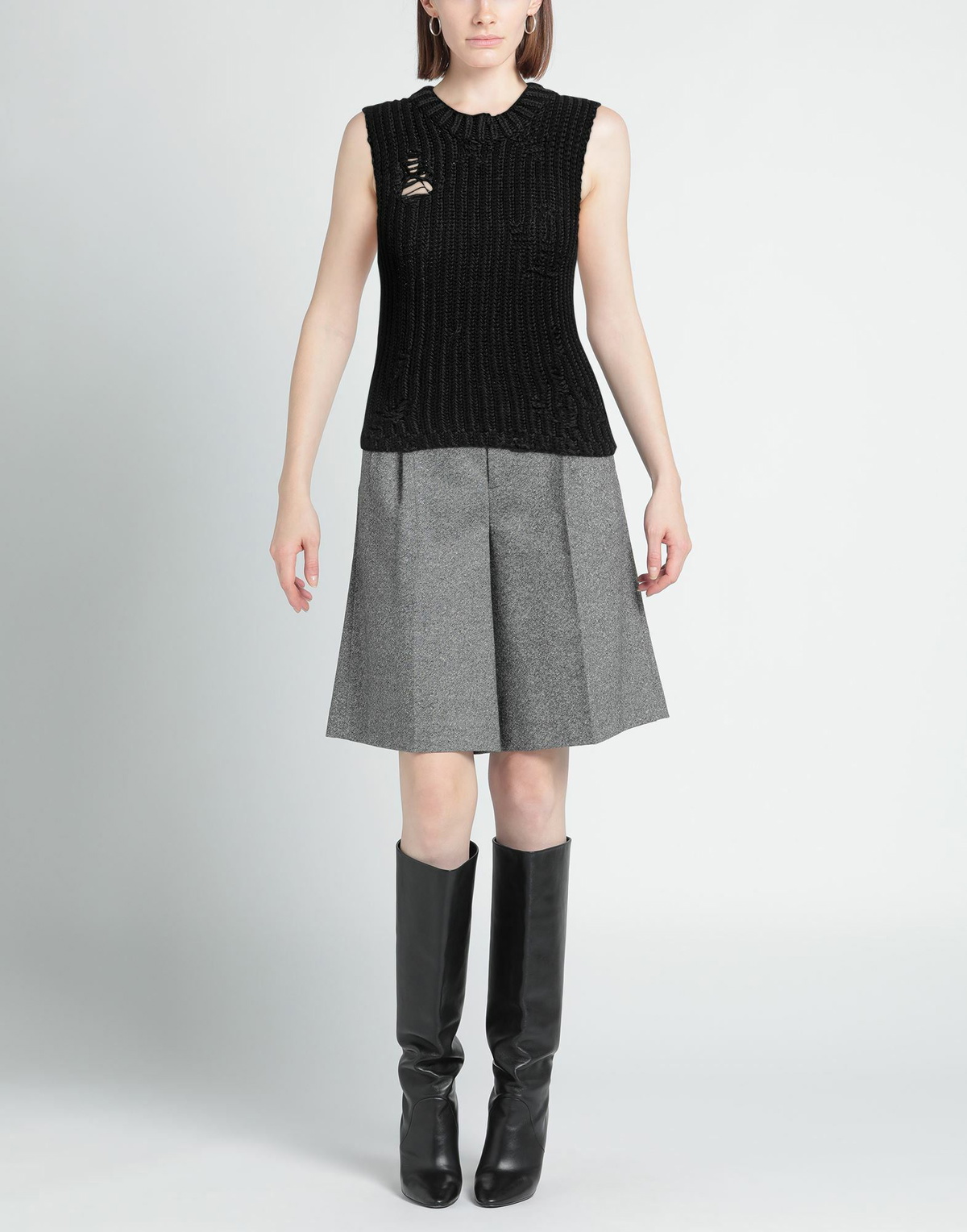 Jw Anderson Womens Sweater in Black