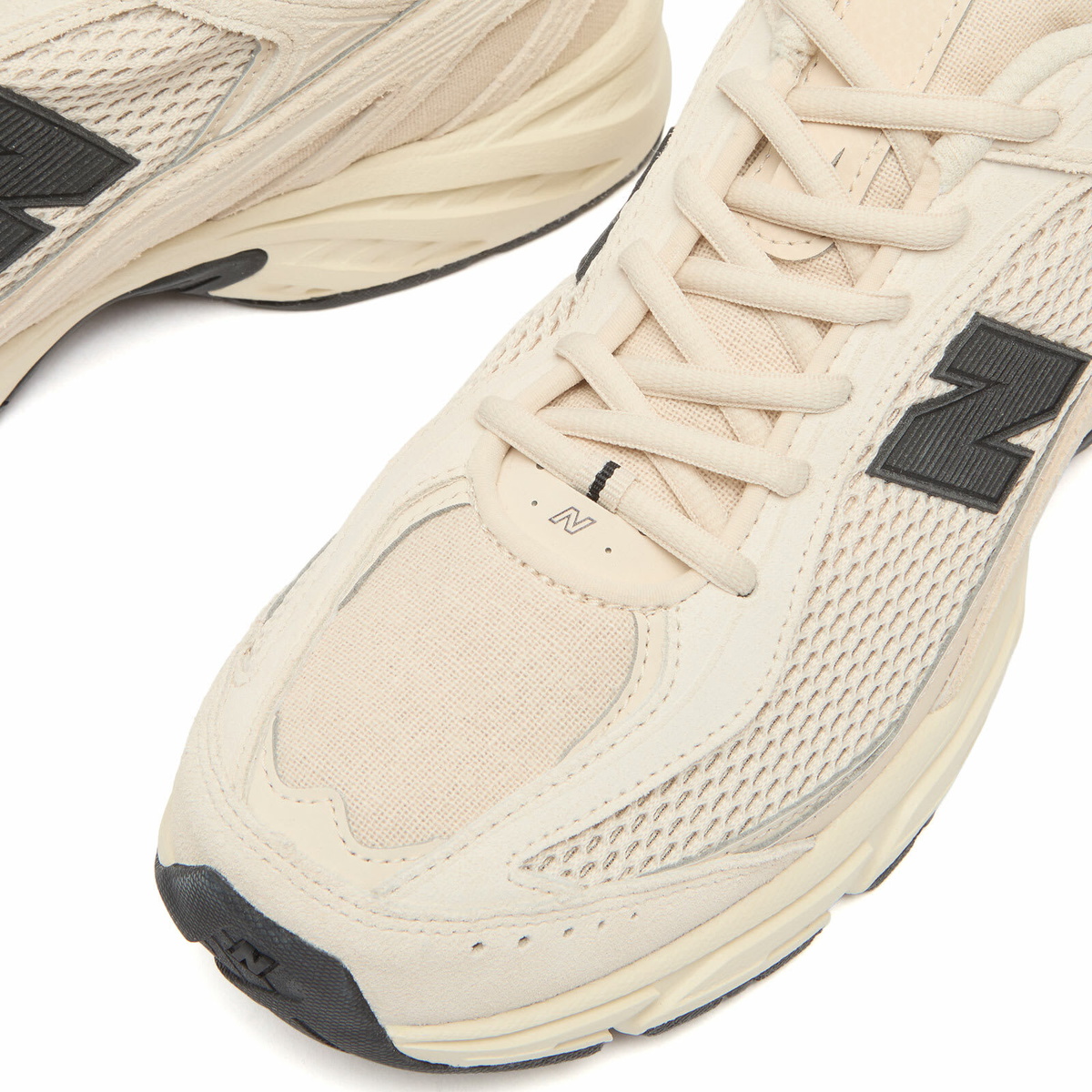 New Balance 509 Sneaker in Sail