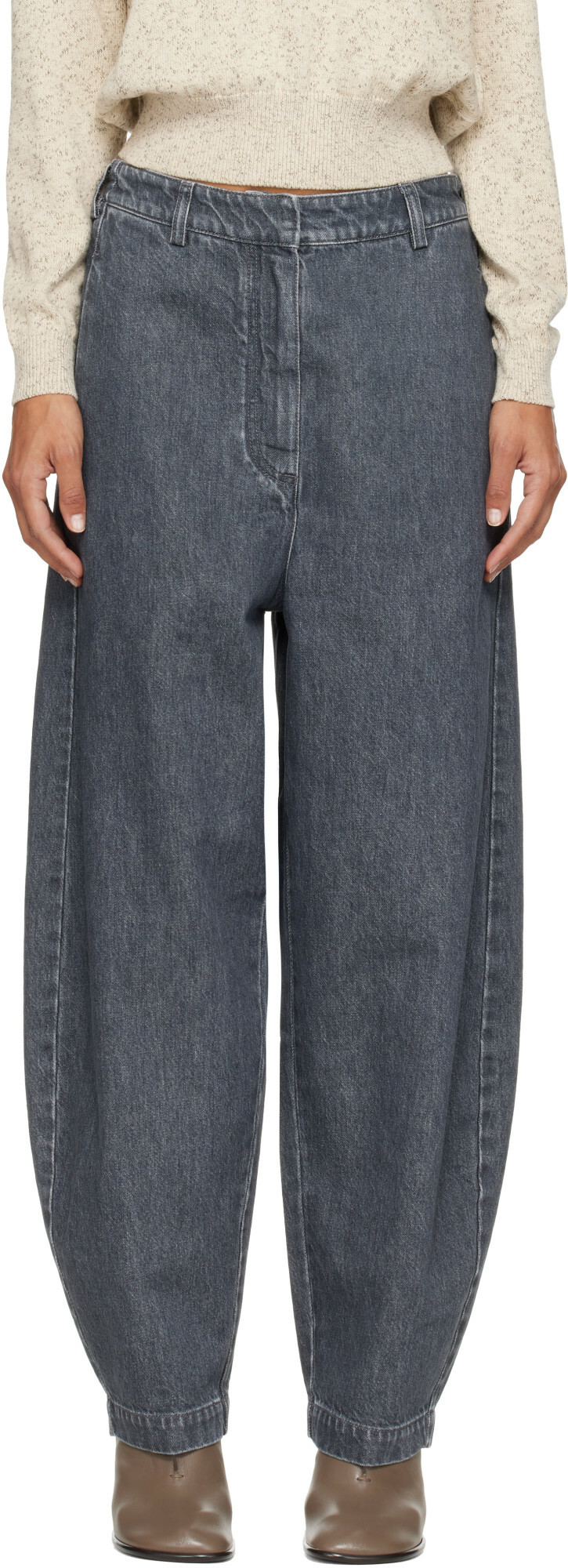 Cordera Gray Curved Jeans