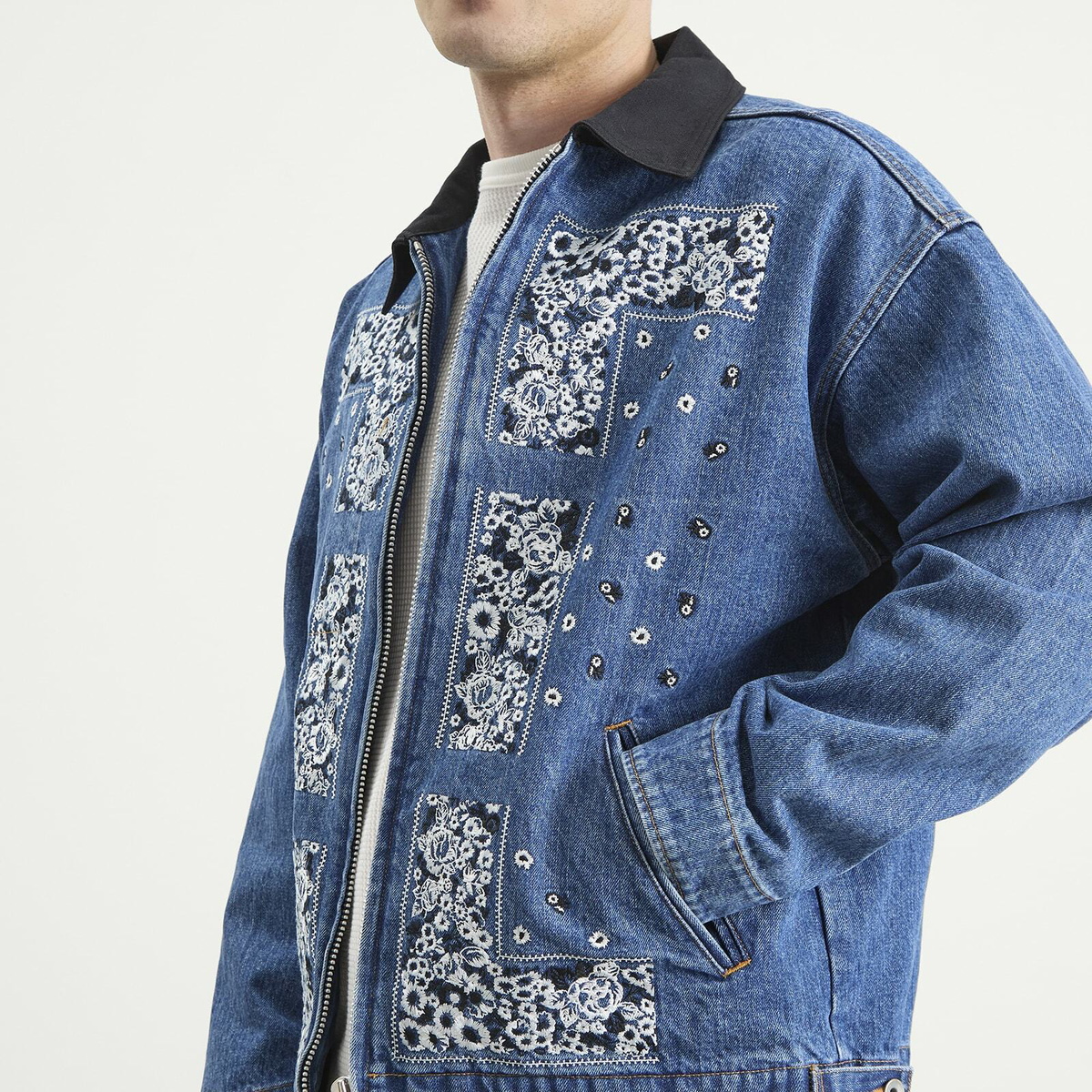 NOMARHYTHM TEXTILE Men's Bandana Embroidery Denim Jacket in Indigo/White