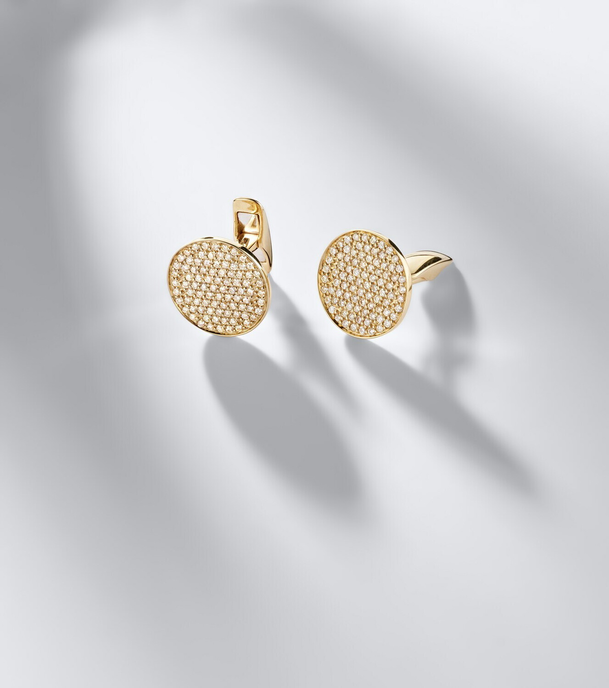 Sydney Evan Disc 14kt gold cufflinks with diamonds
