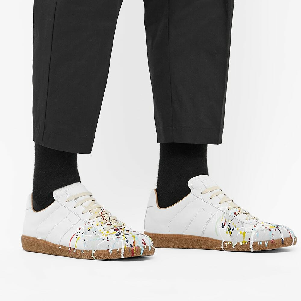 MAISON MARGIELA ライン22 シューズ REPLICA Maison Margiela Men's 22 Painted Replica Sneakers in Off