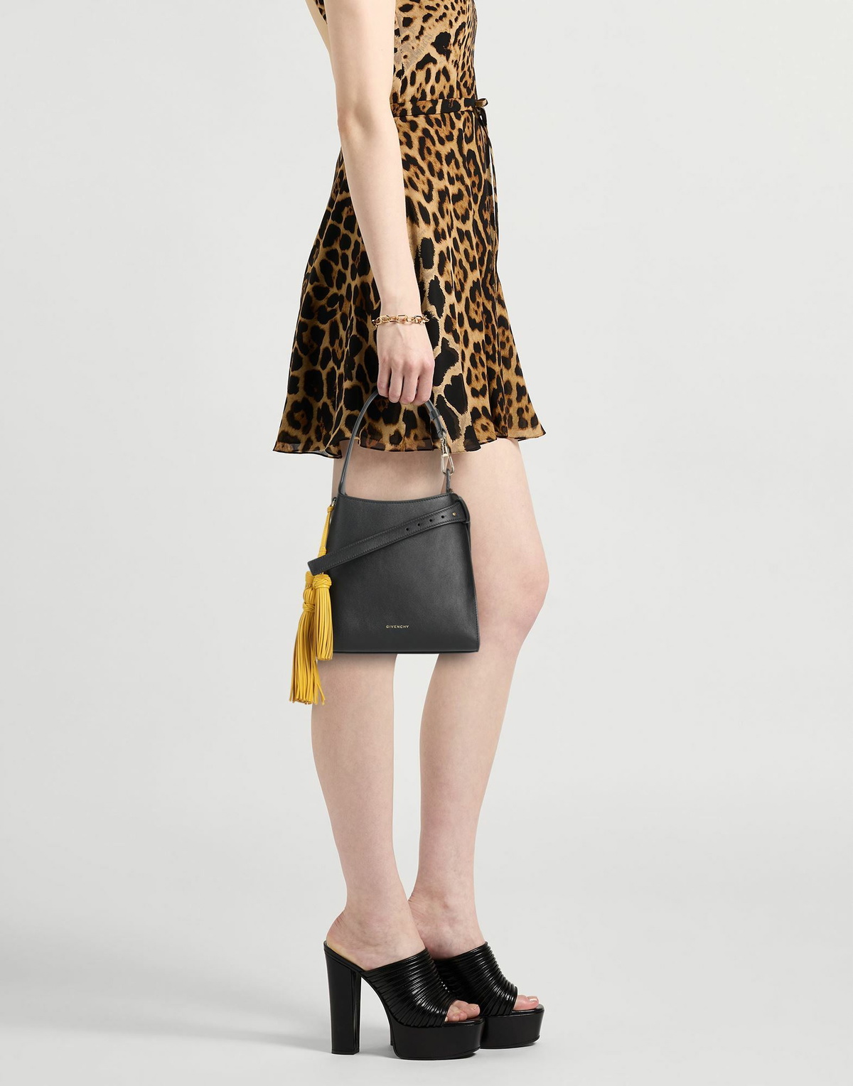 Givenchy Womens Handbag in Black