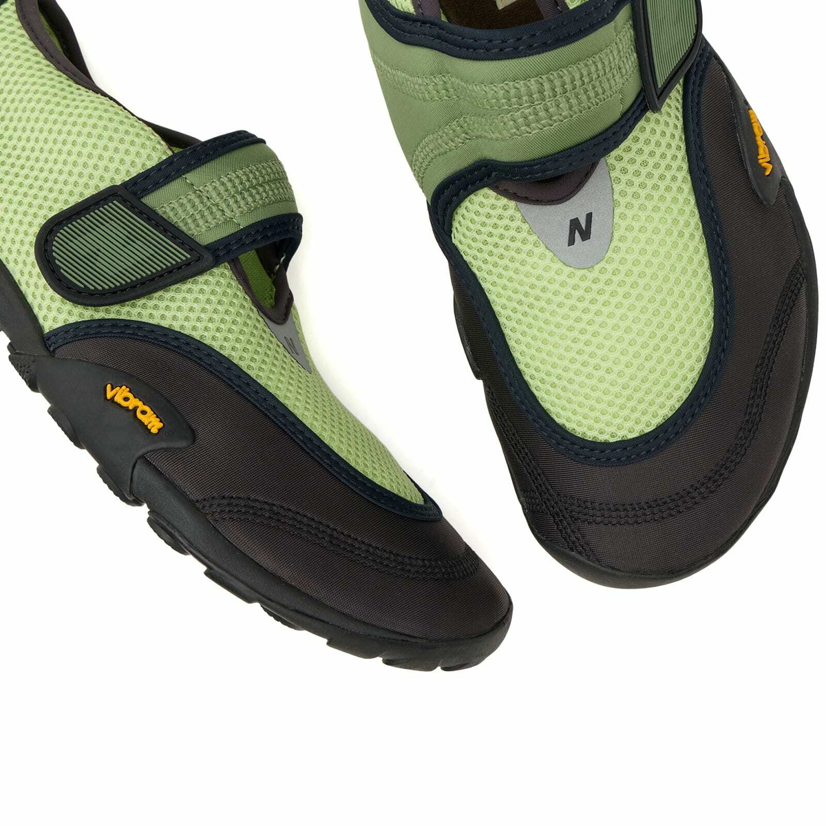 New Balance x Tokyo Design Studio MT2 Sneaker in Green