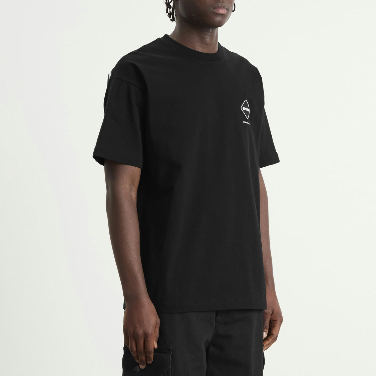 F.C. Real Bristol Men's Big Logo Baggy T-Shirt in Black