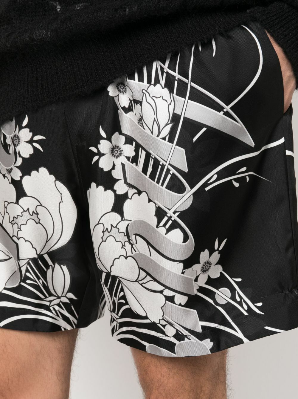 ハーフ・ショートパンツ Amiri Printed Silk Bermuda Shorts AMIRI - Bermuda Shorts With Print Amiri