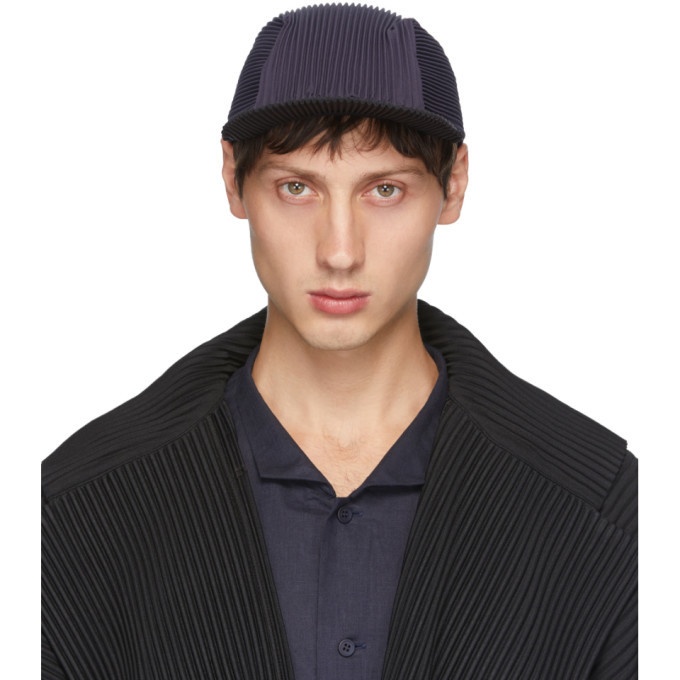 Photo: Homme Plisse Issey Miyake Navy and Black Pleated Cap